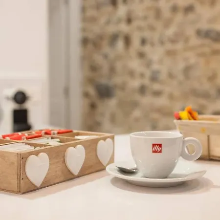 Bonito Apartamento, Nuevo Y En El Casco Viejo!!! *